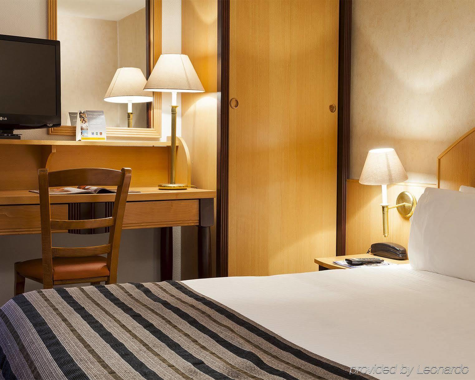B&B HOTEL Bretigny-sur-Orge Hotel
